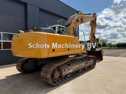 Liebherr R 922 LC