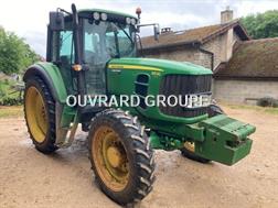 John Deere 6530