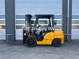 Hyundai heavy industries 35DE-9V diesel heftruck 3500kg vorkheftruck 3-deli