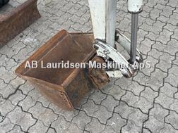 Takeuchi TB016 Halvautomatisk hurtigskifte