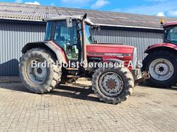 Massey Ferguson 8110