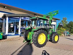 John Deere 5820