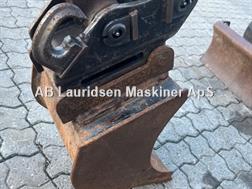 Takeuchi TB216 Hydraulisk hurtig skifte med 30 cm graveskov