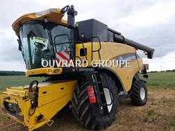 New Holland CR8080