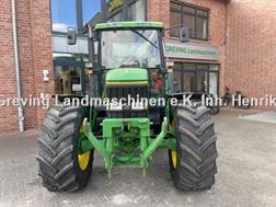 John Deere 6800