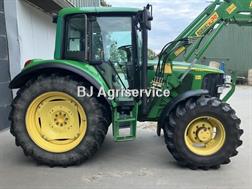 John Deere 6220