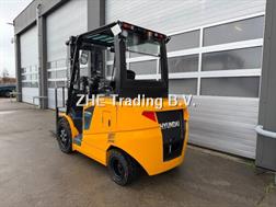 Hyundai heavy industries 35BE-X elektrische heftruck 3-delige 4700mm mast t