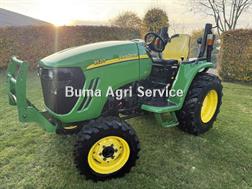 John Deere 3520