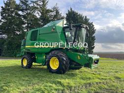 John Deere T550
