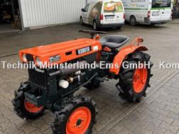 Kubota B 7000