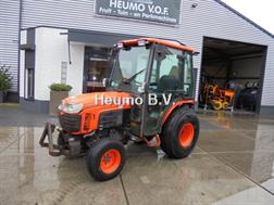 Kubota B 3030