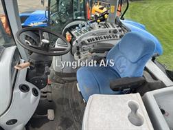 New Holland T 7030