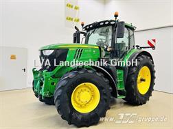 John Deere 6215