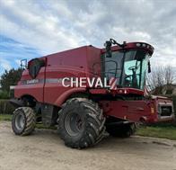 Case IH AXIAL-FLOW 8230