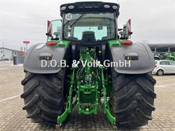 John Deere 6215