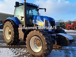 New Holland T 8040