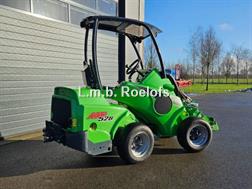 Avant 528 mini-shovel