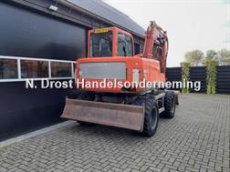 Takeuchi TB070 mobiele kraan graafmachine