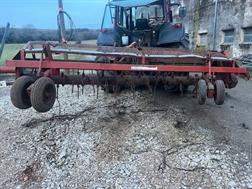 Kverneland aligneuse de pierre