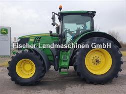 John Deere 6215