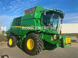 John Deere T550