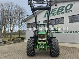 John Deere 6820