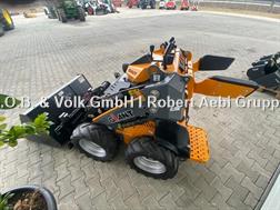 Giant Skid Steer GS 900