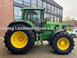 John Deere 7530