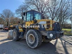 Komatsu WA200 40km/h