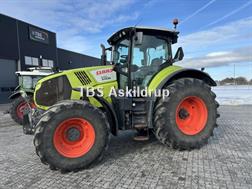 Claas AXION 830