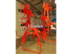 Kuhn GF8702