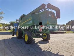 John Deere T 560