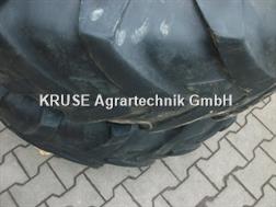 Michelin 13.6 R28 auf Felge