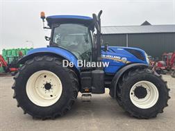 New Holland T7.210