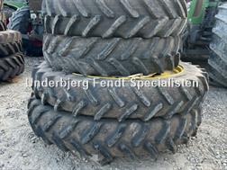 Alliance 300/95R52 + 320/85R36 - stilbare fælge 10+10
