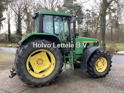 John Deere 6510