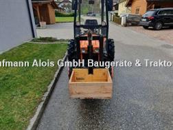 Kubota B 7001