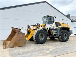 Liebherr L580 - Quick Coupler / 4 Good Tyres!