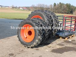 Mitas Kompletträder 420/85 R38 & 380/70 R28 für Claas