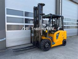 Hyundai heavy industries 35BE-X elektrische heftruck 3-delige 6000mm mast t