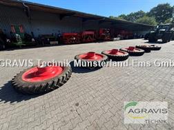 BKT KR 320/85R38 + 320/90 R54 BKT + Kock Anschlüsse