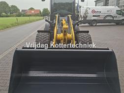 Komatsu Wa80m-8EO