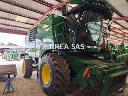 John Deere T550