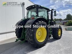 John Deere 6215