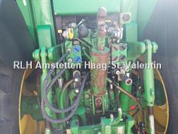 John Deere 7430