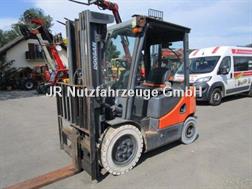 Doosan D25S-5 -Triplex-Freihub 4,75m + Seitenschieber