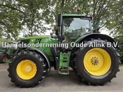 John Deere 6215