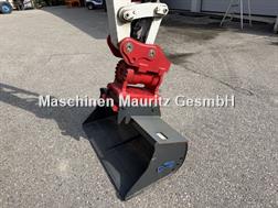 Takeuchi TB 235 mit Powertilt