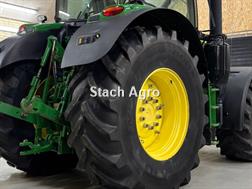 John Deere 6215
