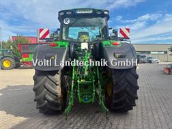 John Deere 6215